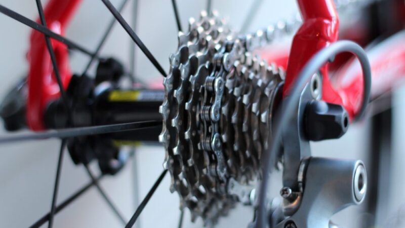 wyposażenie roweru prawo rowerzystów